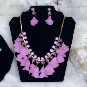 Earring and necklace set